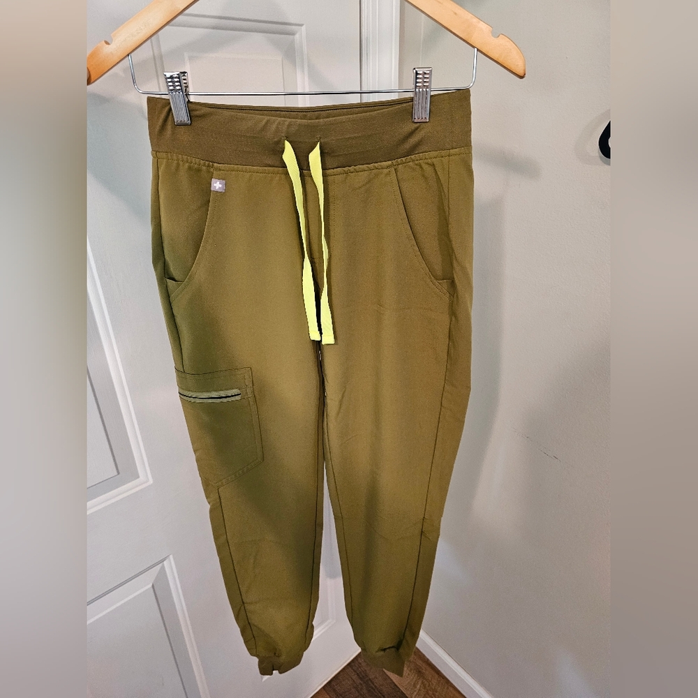 Figs Zamora Joggers Limited Edition Martini Olive Green - XXS